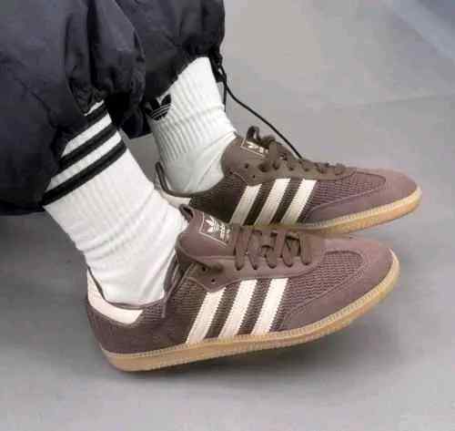 6a979d1894c3f.jpeg Adidas Samba OG Earth Strata – First Copy - Image 1